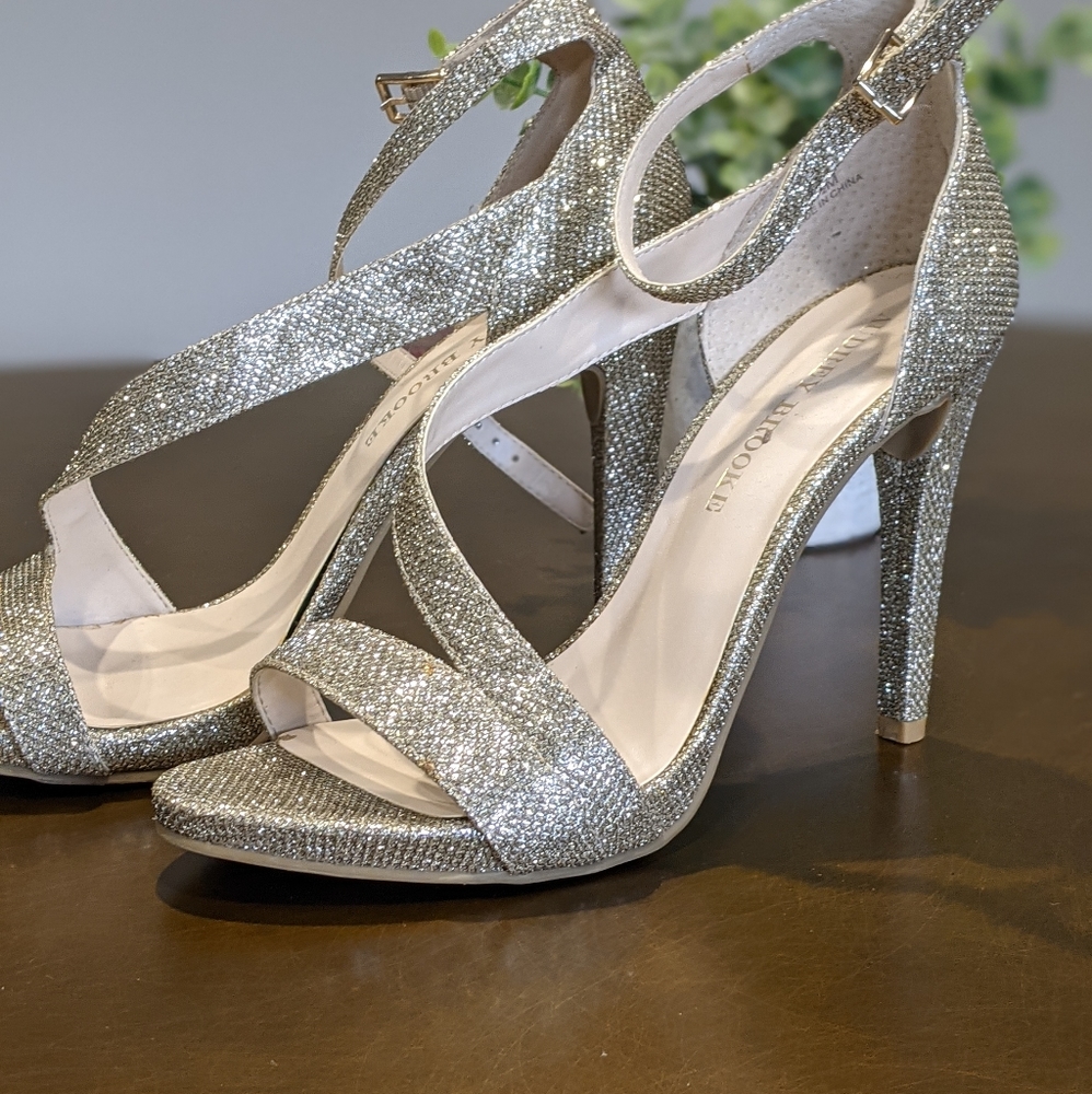 Silver Sparkle ✨ Heeled Sandals